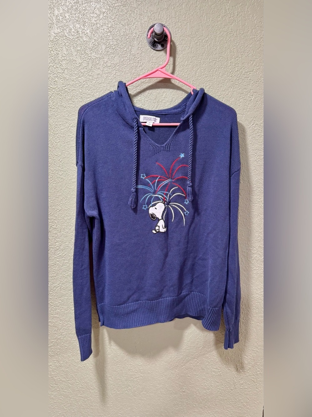 Peanuts Snoopy Pullover Hoodie - Navy with Red & Light Blue Accents size L